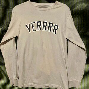 Yerrrr Gray Long-Sleeved Shirt